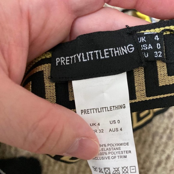 PrettyLittleThing Yellow Greek Key Low Scoop Bikini Top Cheeky Bottoms Size US 0 - Picture 7 of 15